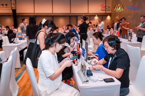 展示最新旅游产品 马来西亚邀请重庆市民体验万种风情
